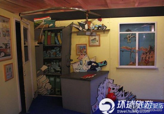 漫画馆里根据漫画场景建的主题小屋。