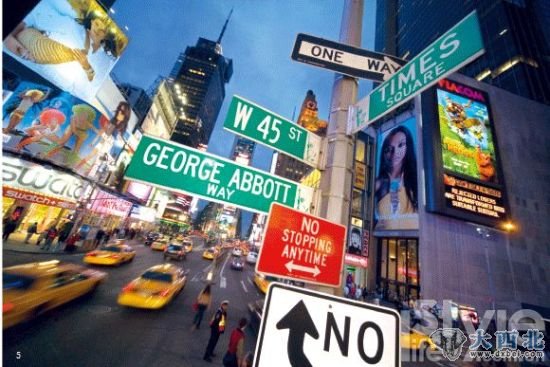 5. 纽约时报广场(Times Square)，纽约城最五光十色的生活汇聚于此。