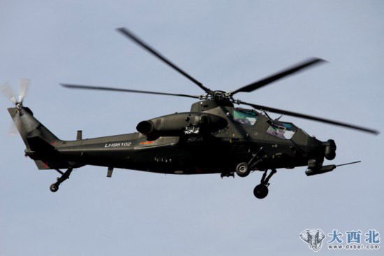 量产型武直-10攻击直升机。