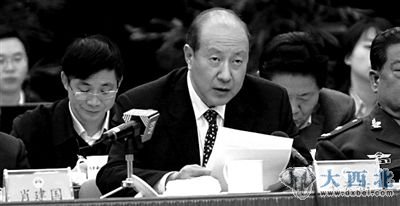王天佑在北京团全体会上发言。本报记者 王海欣 摄