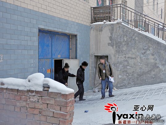 乌鲁木齐市某社区工作人员向辖区工厂讨“红包”