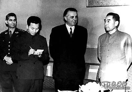 1965年6月,周恩来访问阿尔巴尼亚,范承祚现场翻译