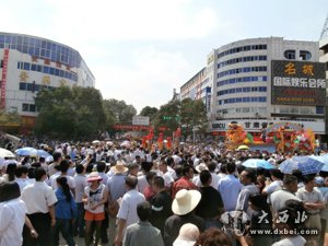 泾川大云寺迎请安奉1964年出土佛祖舍利