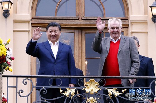 国家主席习近平在布拉格拉尼庄园同捷克总统泽曼举行会晤