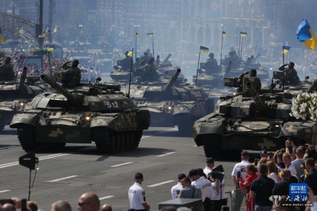 乌克兰举行阅兵庆祝独